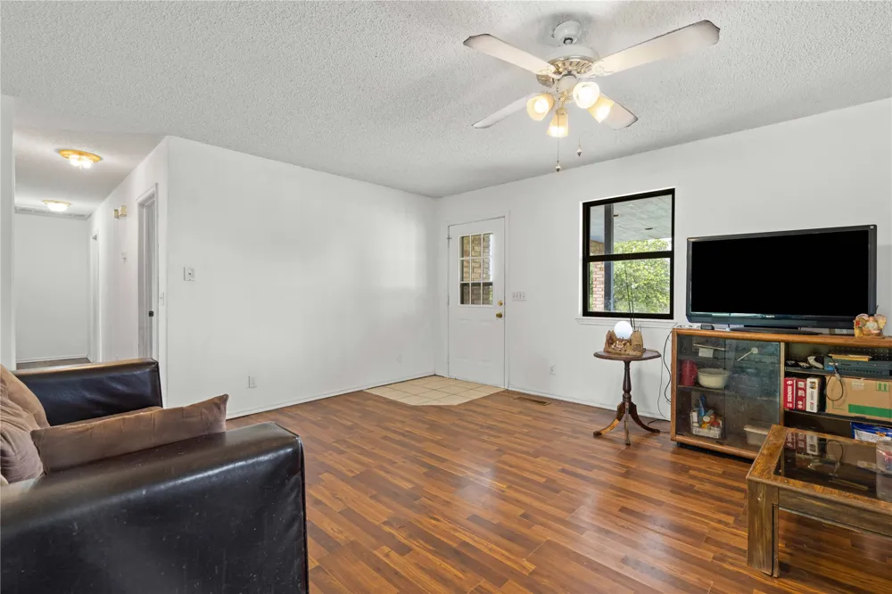 10865 E 258th Street S Porum, OK 74455