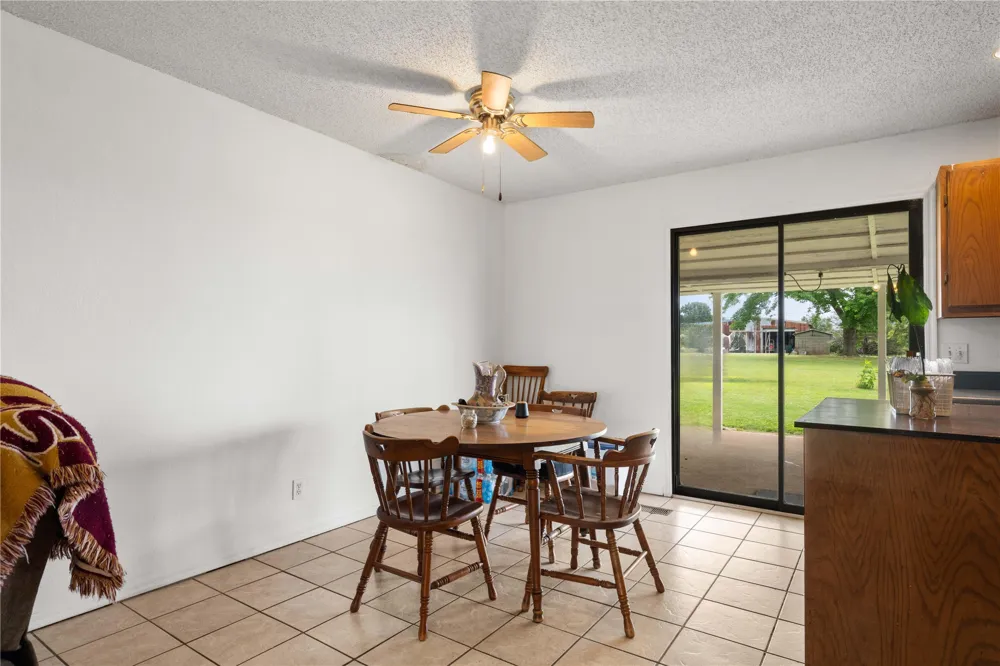 10865 E 258th Street S Porum, OK 74455