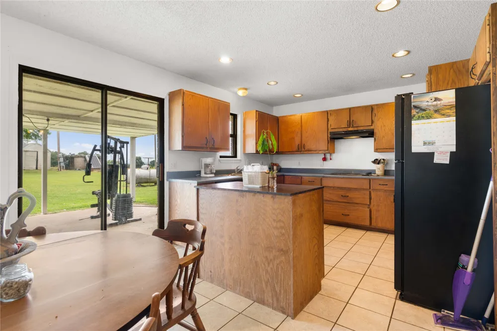 10865 E 258th Street S Porum, OK 74455