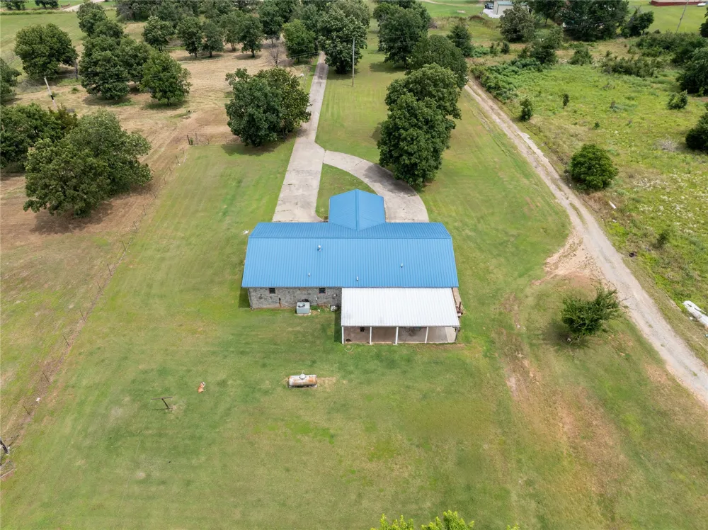 10865 E 258th Street S Porum, OK 74455