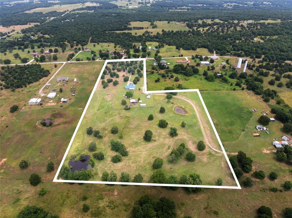 10865 E 258th Street S Porum, OK 74455