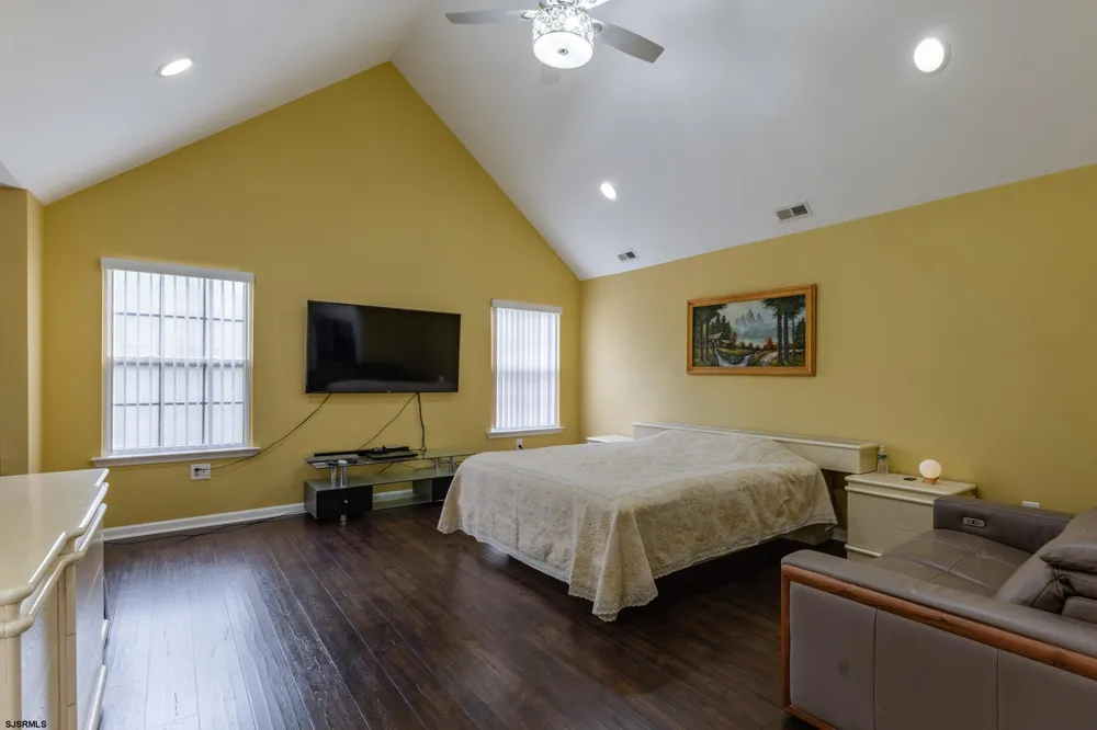 800 Curran Ct Galloway Township, NJ 08205