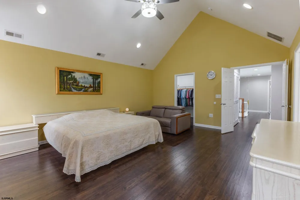 800 Curran Ct Galloway Township, NJ 08205