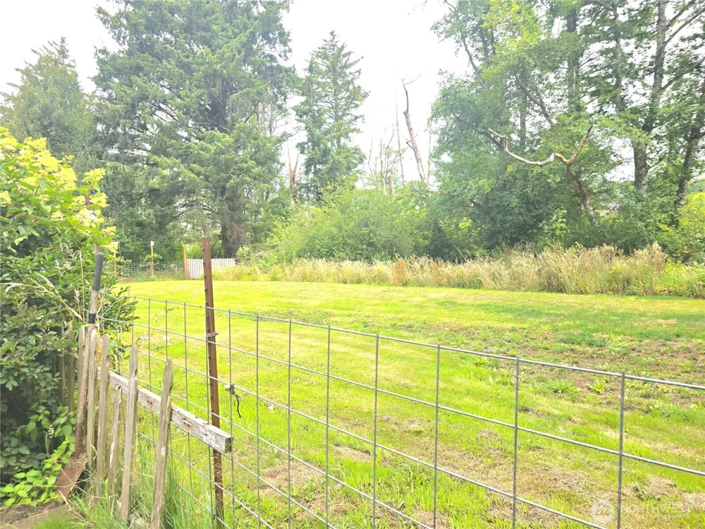 620 State RT 101 Chinook, WA 98614