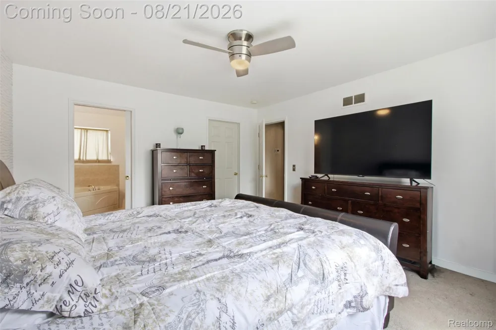 15770 E 14 Mile Road Fraser City, MI 48026