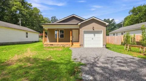 786 Castleview Circle