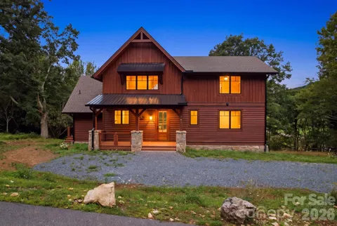 761 Foxfire Drive