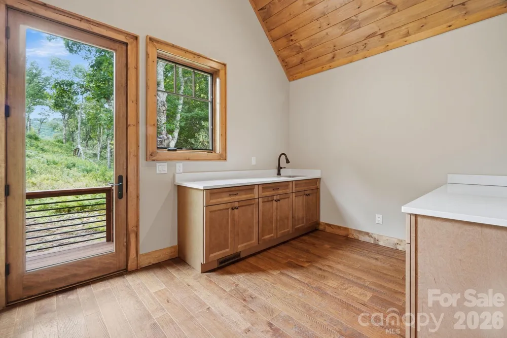 761 Foxfire Drive Banner Elk, NC 28604