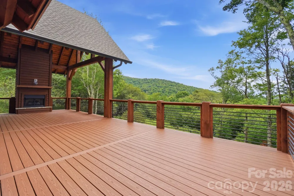 761 Foxfire Drive Banner Elk, NC 28604