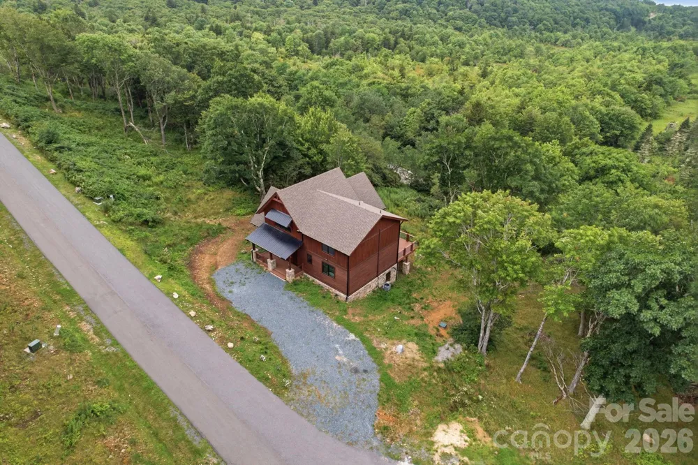 761 Foxfire Drive Banner Elk, NC 28604