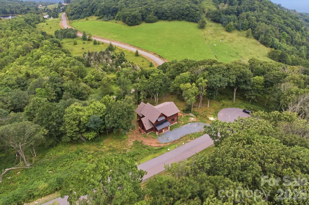761 Foxfire Drive Banner Elk, NC 28604