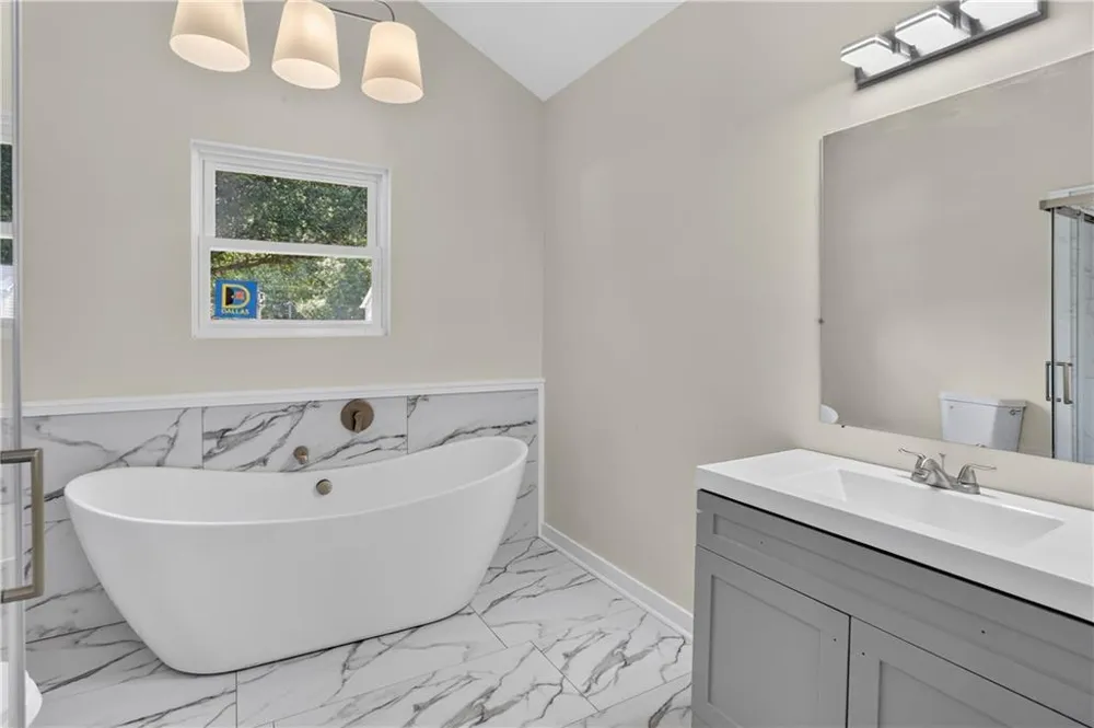 882 Tanner Dr Scottdale, GA 30079