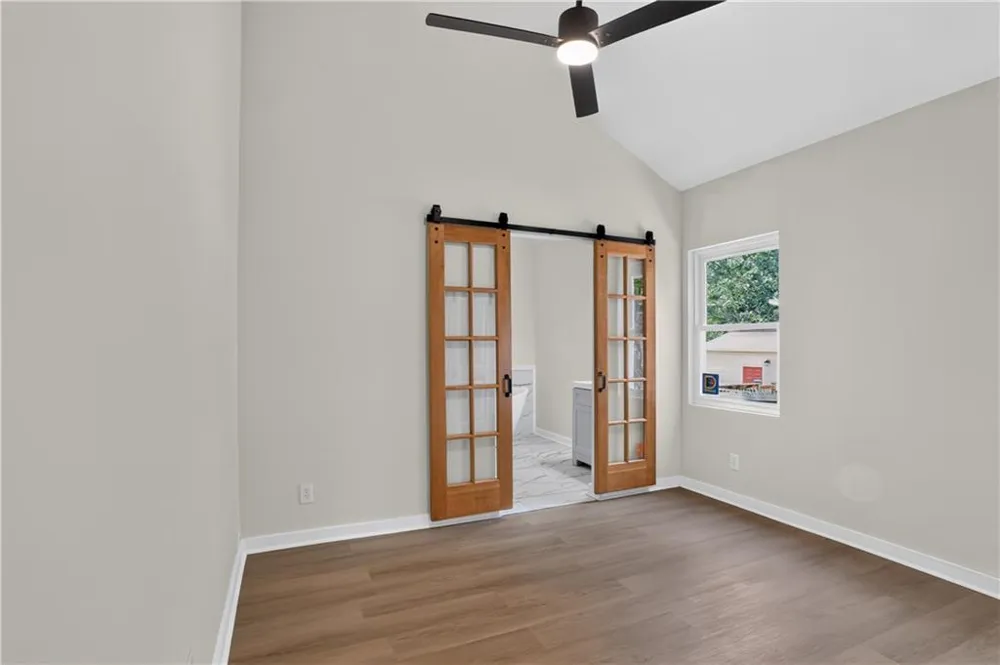 882 Tanner Dr Scottdale, GA 30079