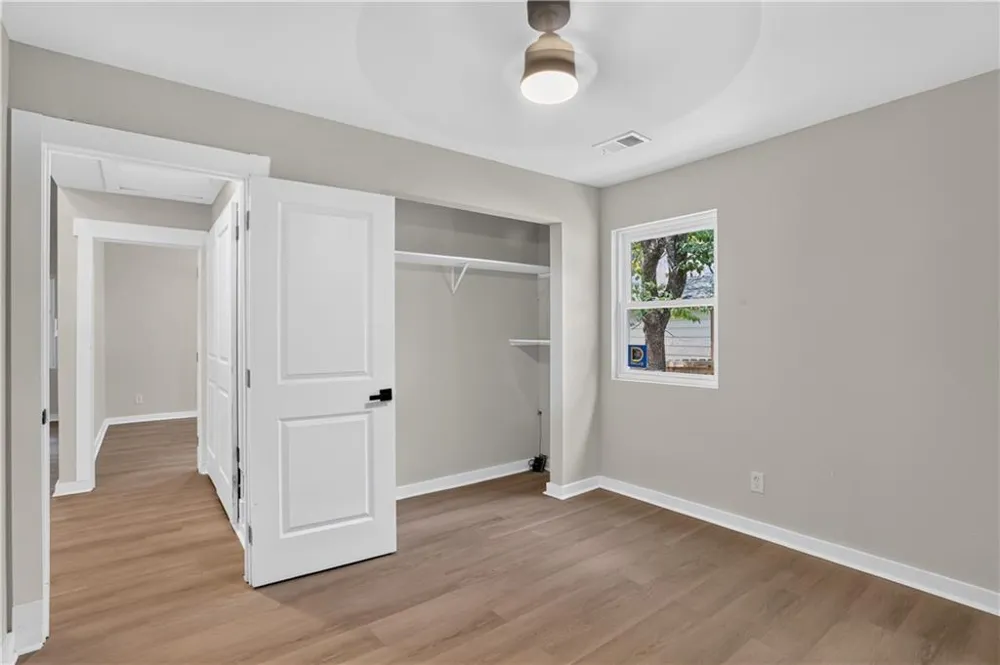 882 Tanner Dr Scottdale, GA 30079