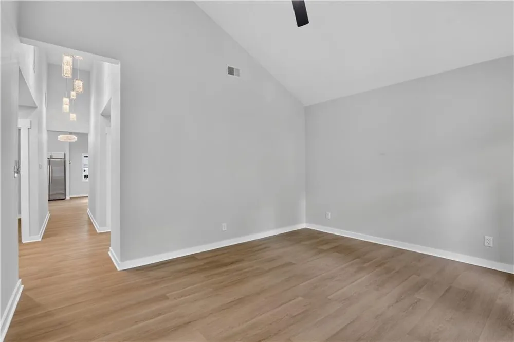 882 Tanner Dr Scottdale, GA 30079