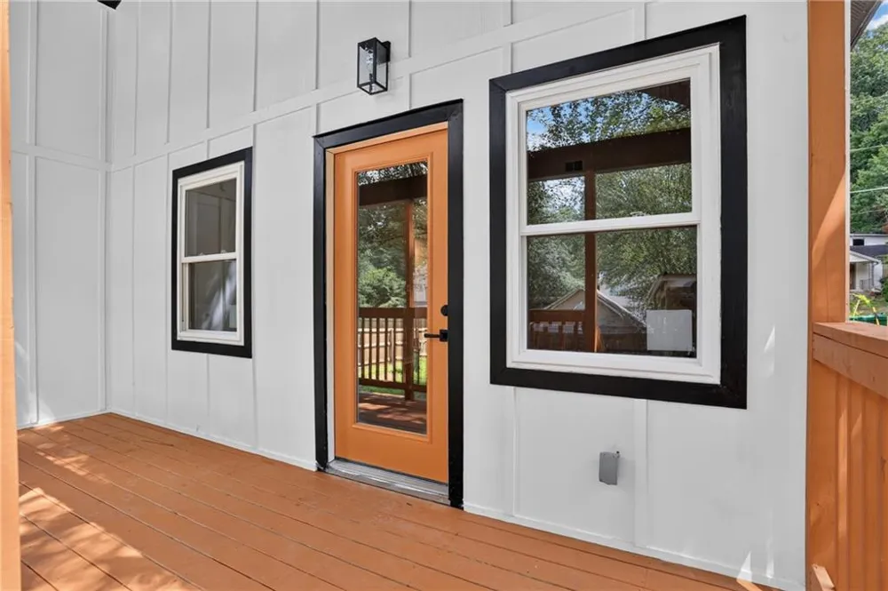 882 Tanner Dr Scottdale, GA 30079
