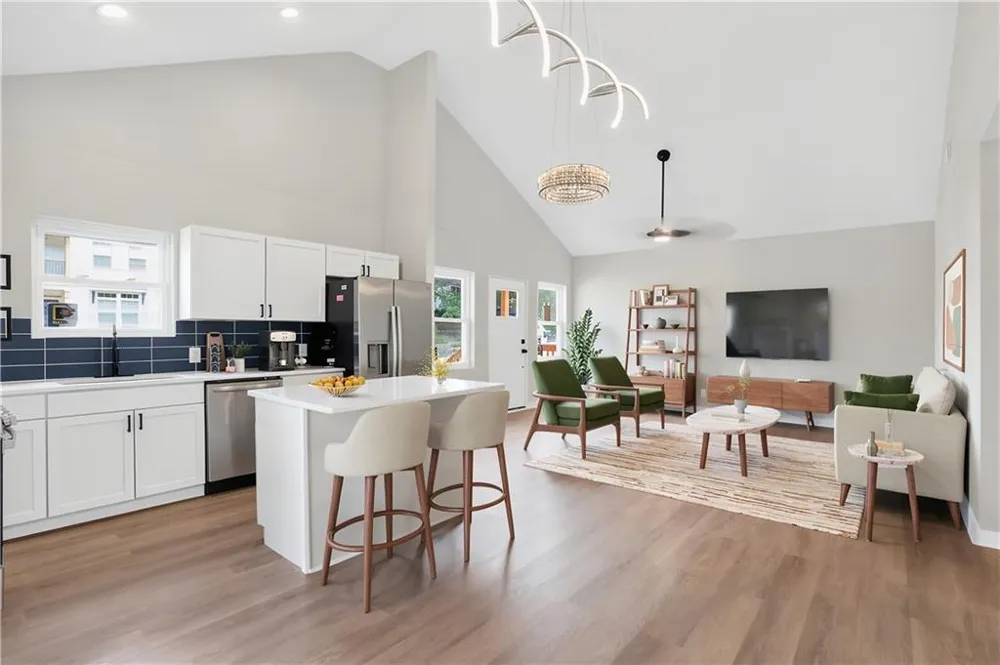 882 Tanner Dr Scottdale, GA 30079