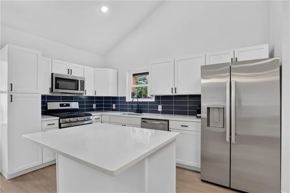 882 Tanner Dr Scottdale, GA 30079