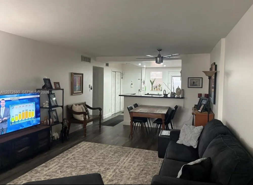 500 NE 12th Ave #704 Hallandale Beach, FL 33009