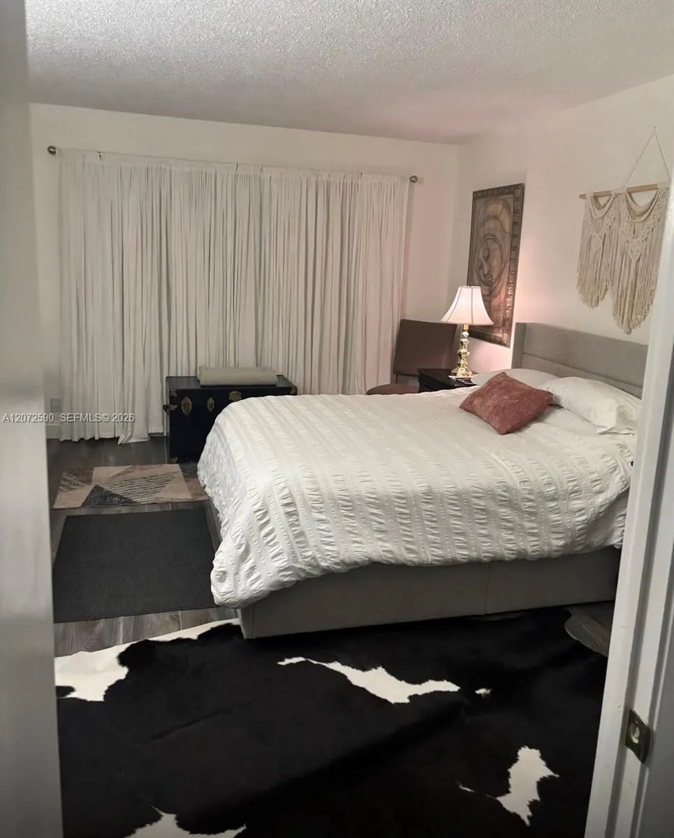 500 NE 12th Ave #704 Hallandale Beach, FL 33009