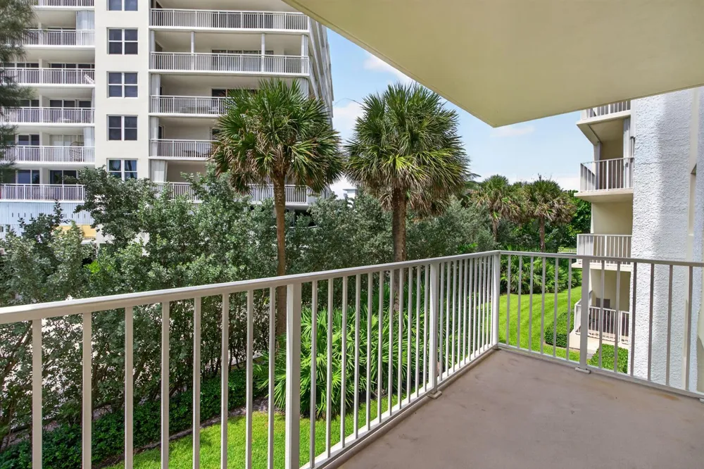 3540 S Ocean Boulevard #208 South Palm Beach, FL 33480