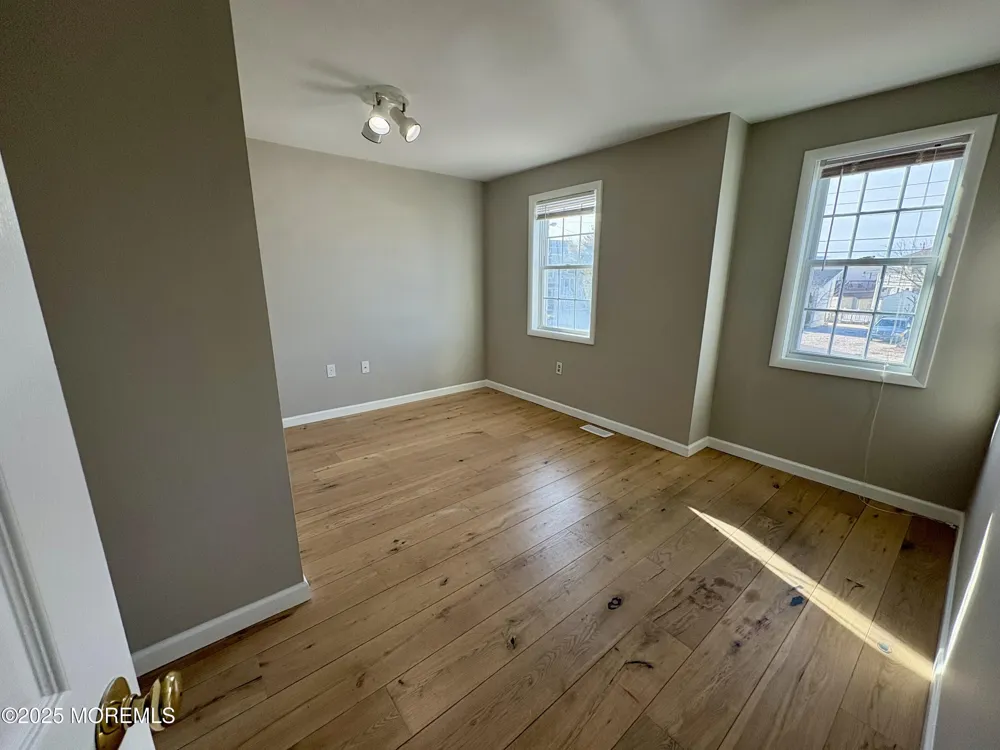 24 Richard Drive Beach Haven West, NJ 08050
