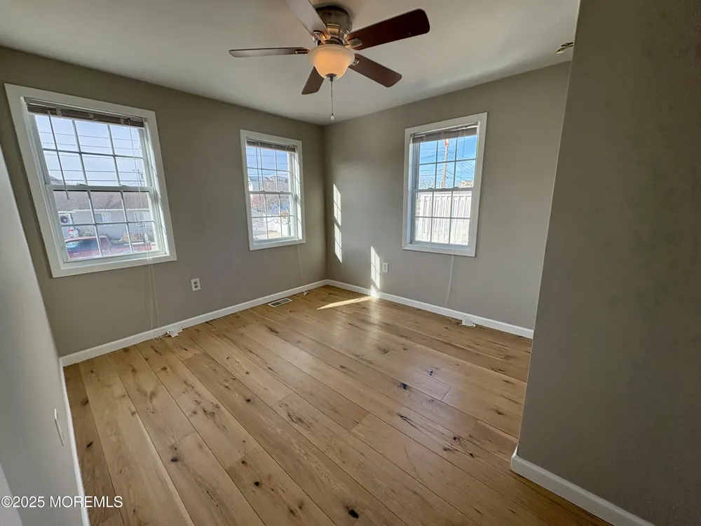 24 Richard Drive Beach Haven West, NJ 08050