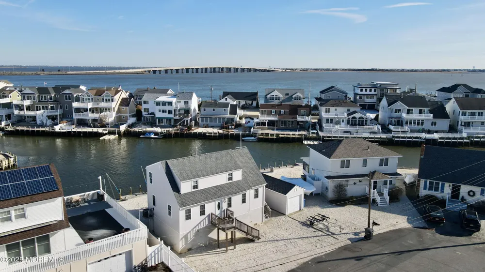 24 Richard Drive Beach Haven West, NJ 08050