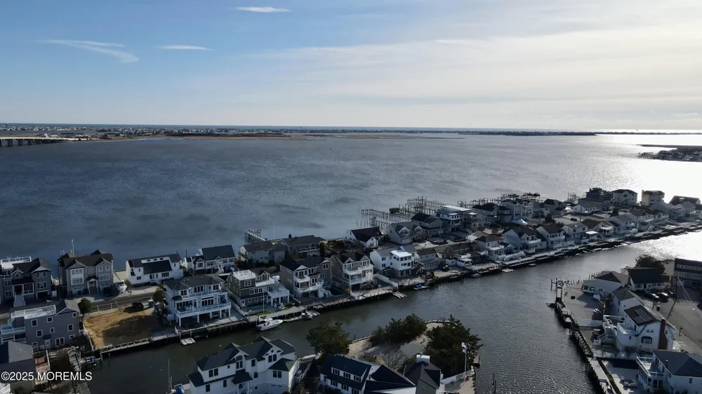 24 Richard Drive Beach Haven West, NJ 08050