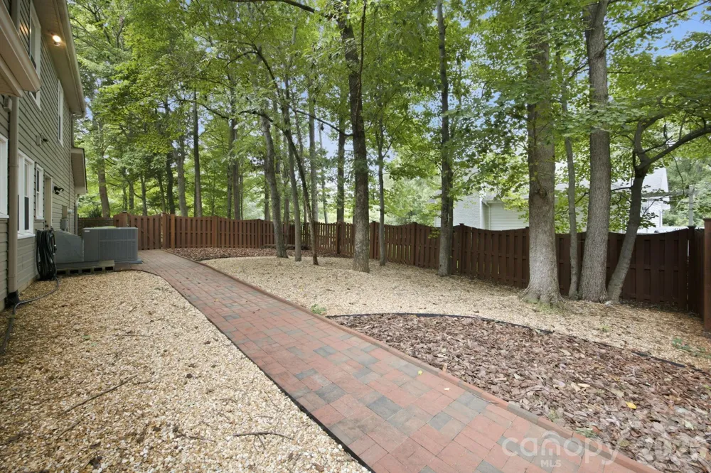 7134 Forest Hills Drive Denver, NC 28037