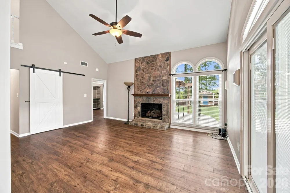 7134 Forest Hills Drive Denver, NC 28037