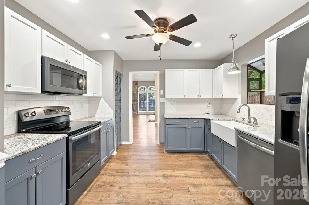 7134 Forest Hills Drive Denver, NC 28037