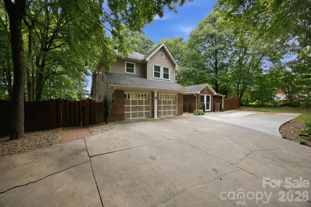7134 Forest Hills Drive Denver, NC 28037