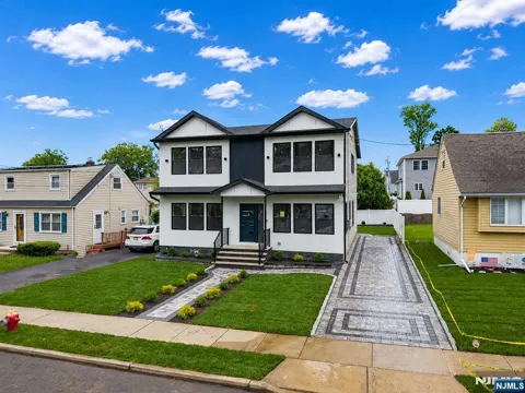 55 Long Hill Drive