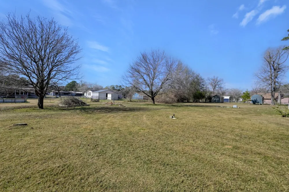 392 Timber Bay Drive Trinity, TX 75862