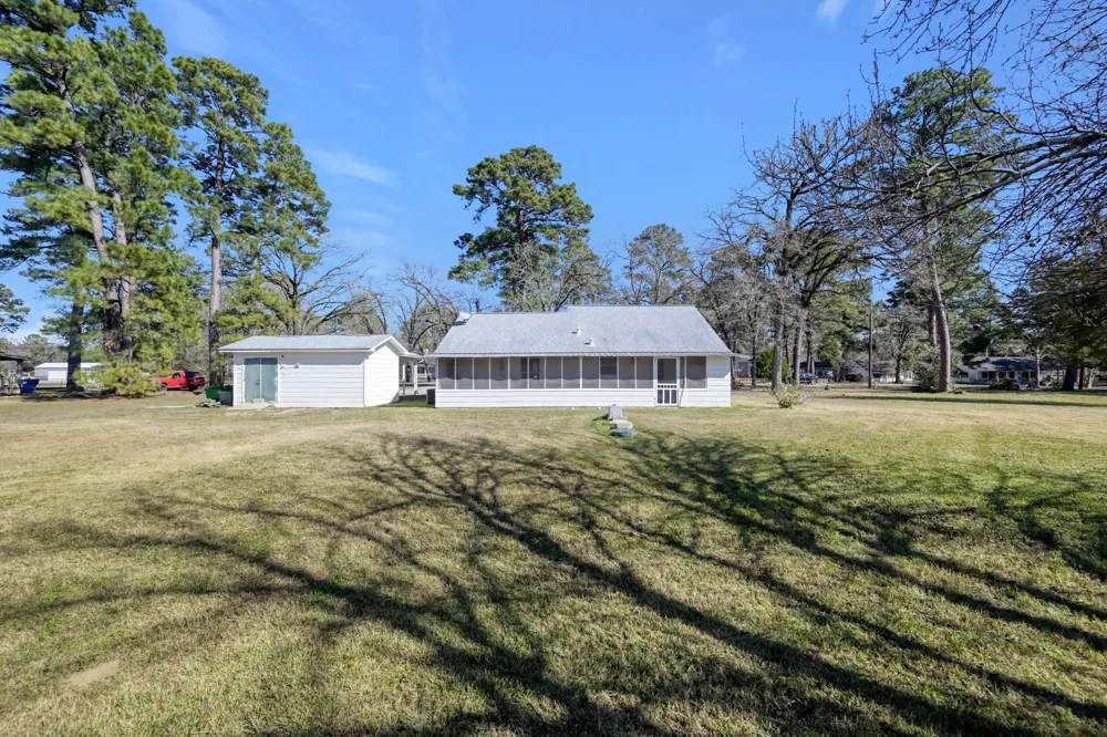 392 Timber Bay Drive Trinity, TX 75862