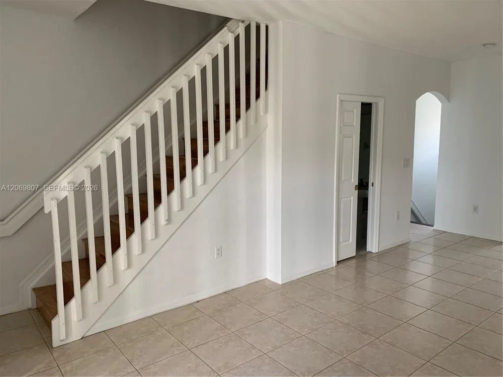 5620 NW 114th Path #201 Doral, FL 33178
