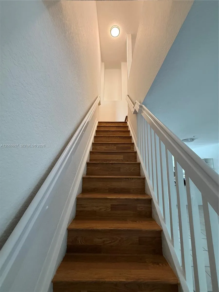 5620 NW 114th Path #201 Doral, FL 33178