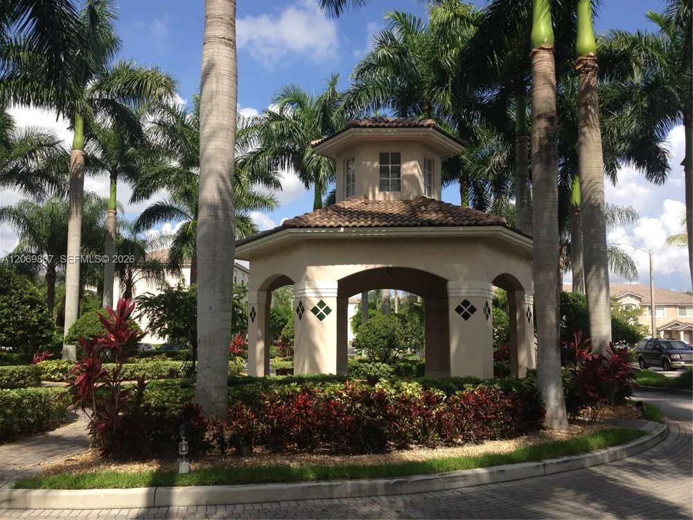 5620 NW 114th Path #201 Doral, FL 33178