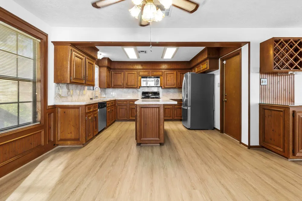 554 Harbor Drive Onalaska, TX 77360