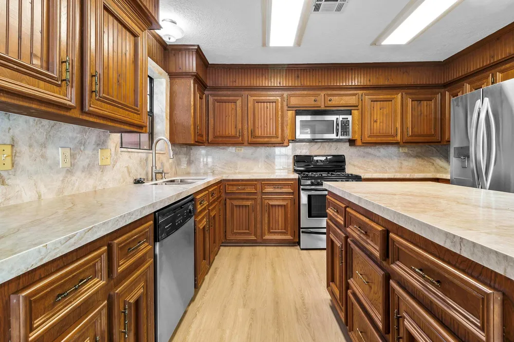 554 Harbor Drive Onalaska, TX 77360