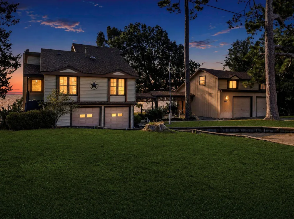 554 Harbor Drive Onalaska, TX 77360