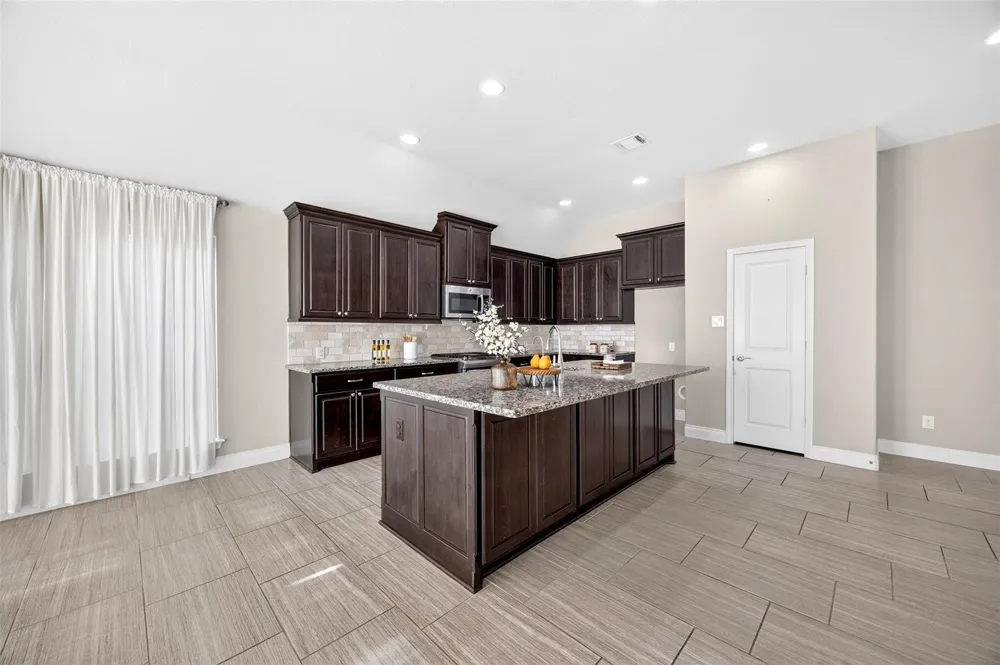 5126 Jibe Ho Lane Manvel, TX 77578