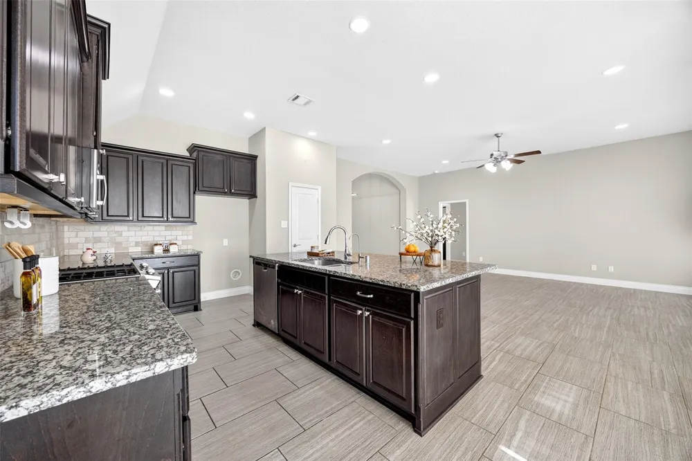 5126 Jibe Ho Lane Manvel, TX 77578