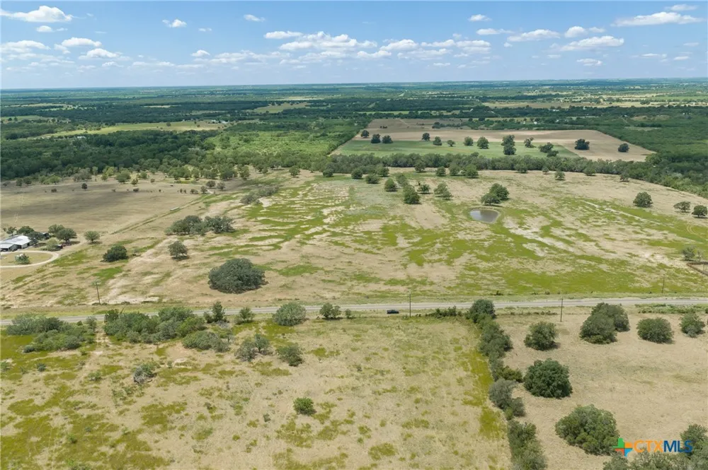 4 FM 3158 Dale, TX 78616