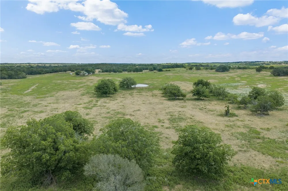 4 FM 3158 Dale, TX 78616