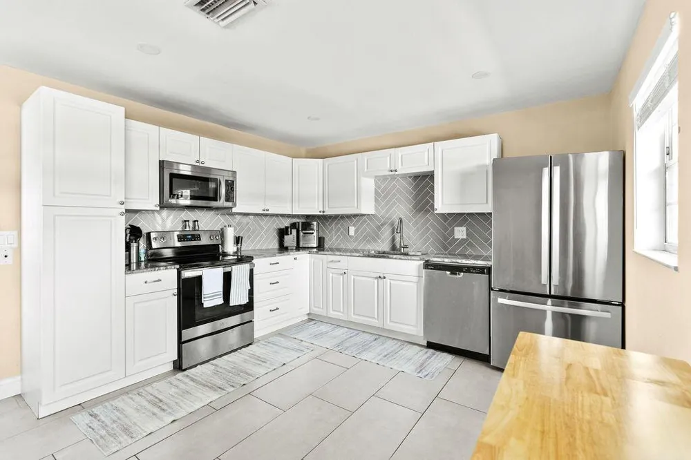 1102 Florence Road Lantana, FL 33462