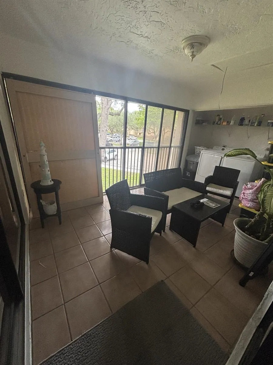 3751 COCOPLUM CIRCLE #3564 Coconut Creek, FL 33063
