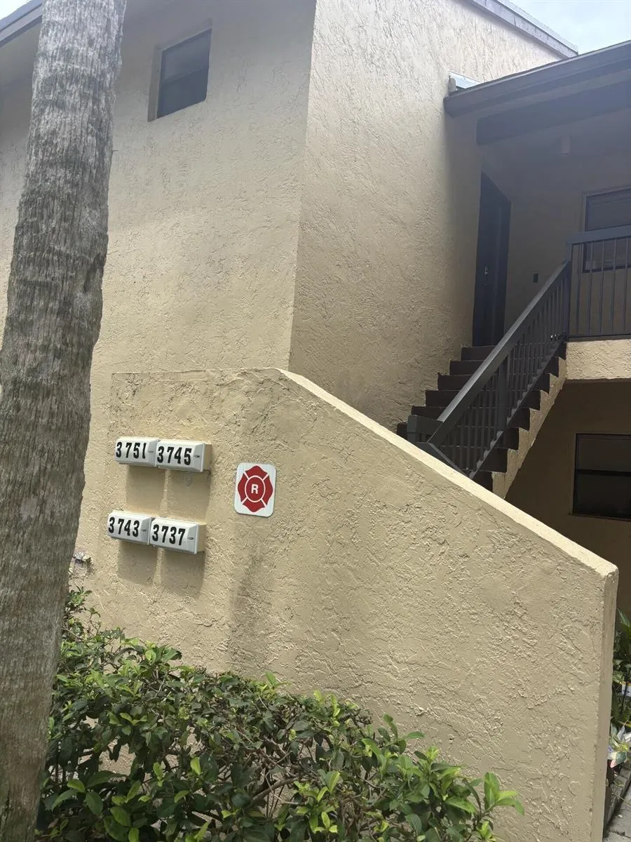 3751 COCOPLUM CIRCLE #3564 Coconut Creek, FL 33063