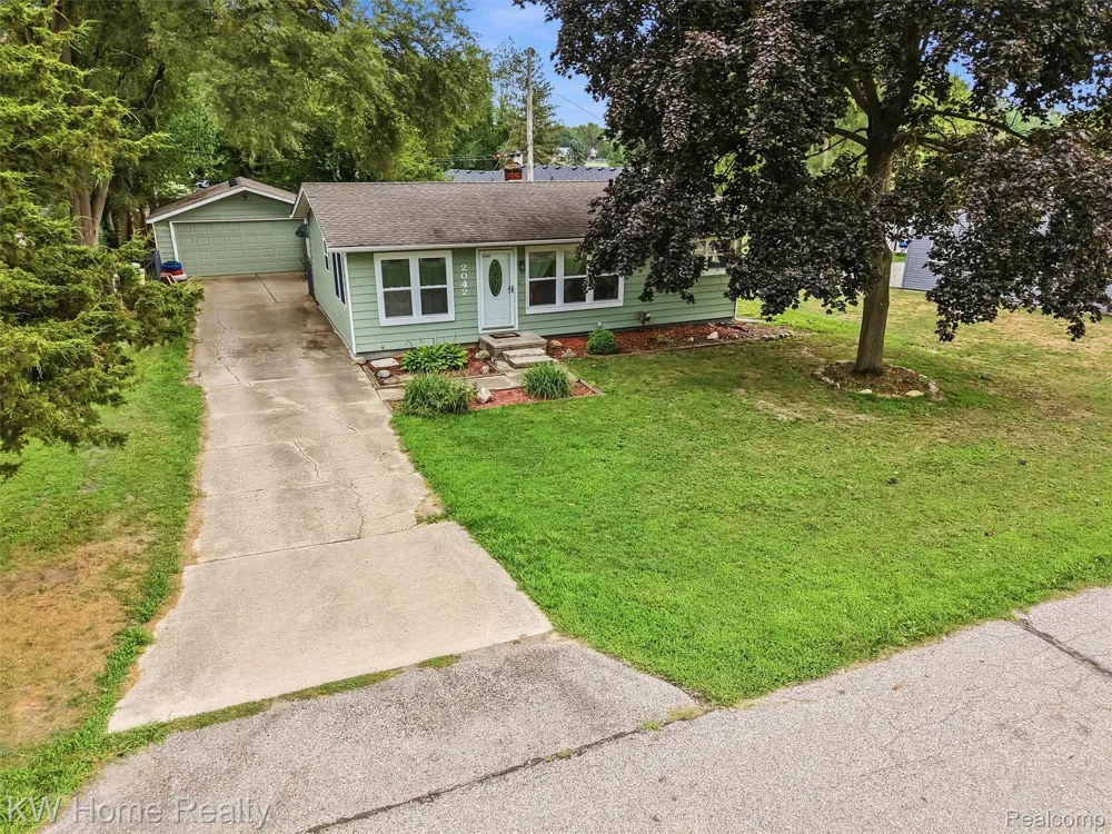 2042 Orland Wixom City, MI 48393